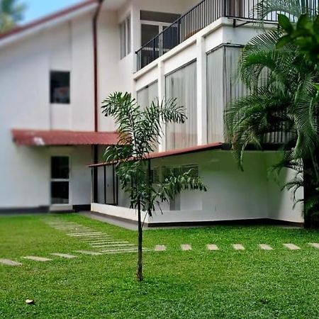 Hotel Urban Breeze Kundasale Zewnętrze zdjęcie
