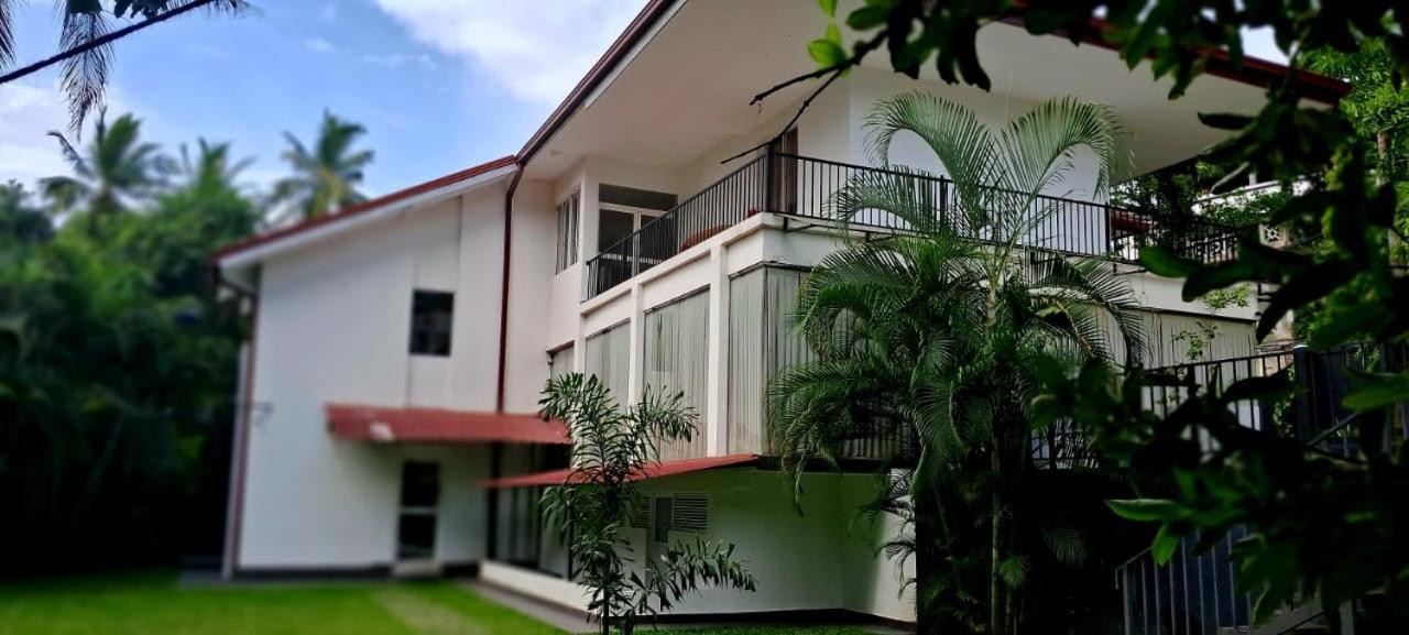 Hotel Urban Breeze Kundasale Zewnętrze zdjęcie