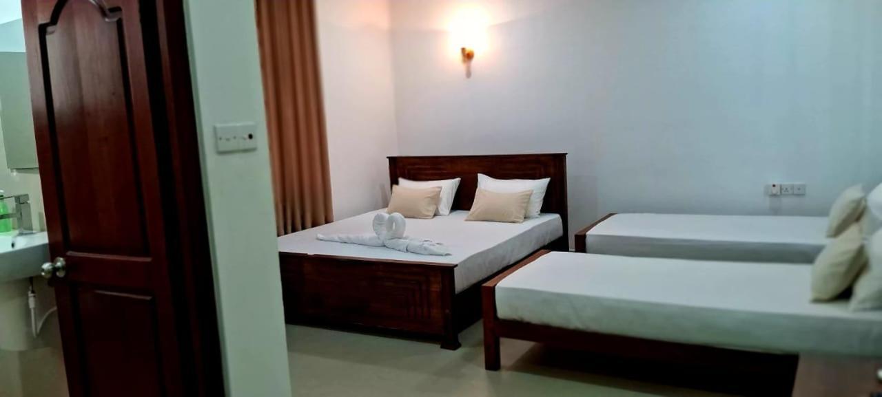 Hotel Urban Breeze Kundasale Zewnętrze zdjęcie